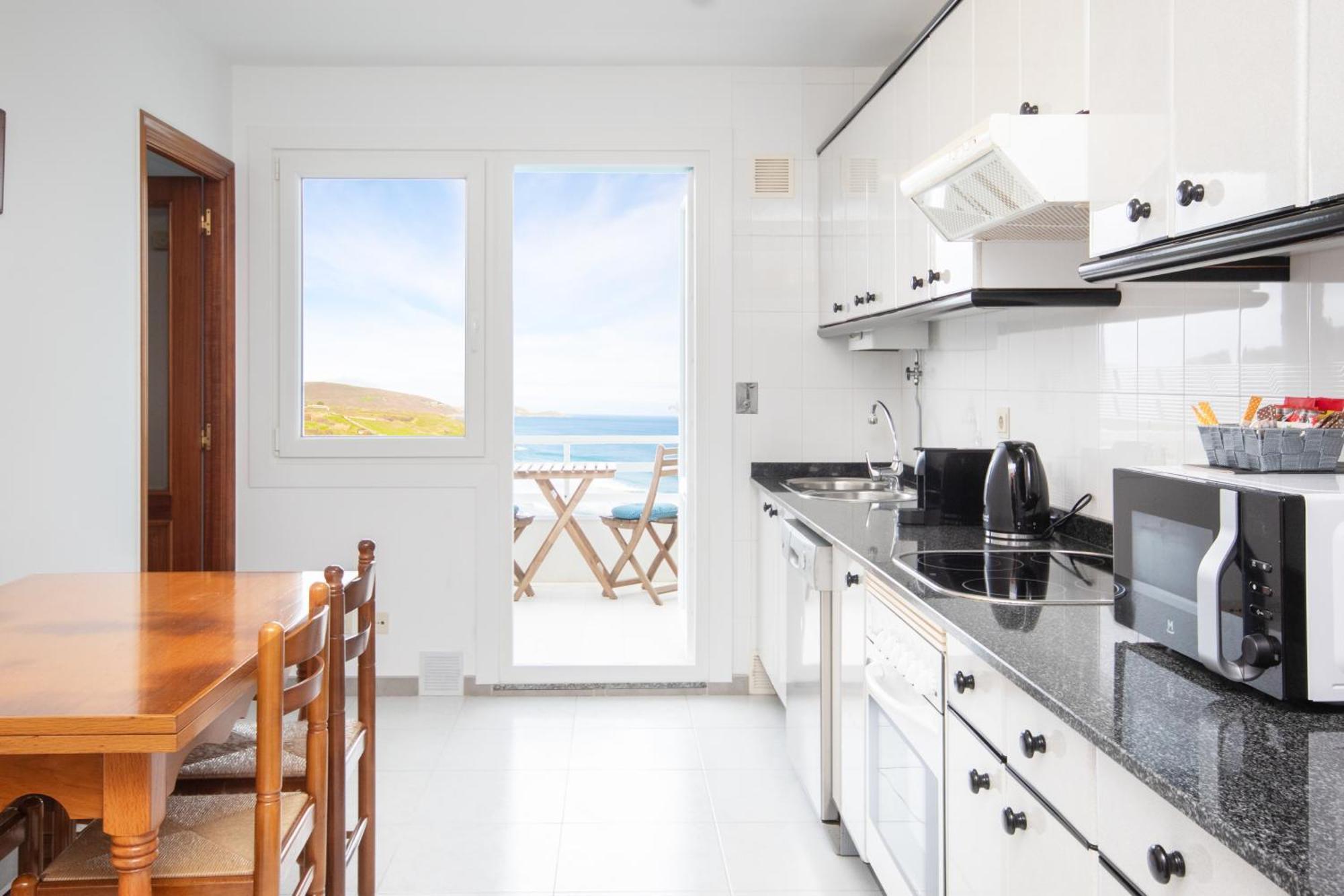 Ag Apartamento Nordes Malpica Primera Linea Playa Exterior photo