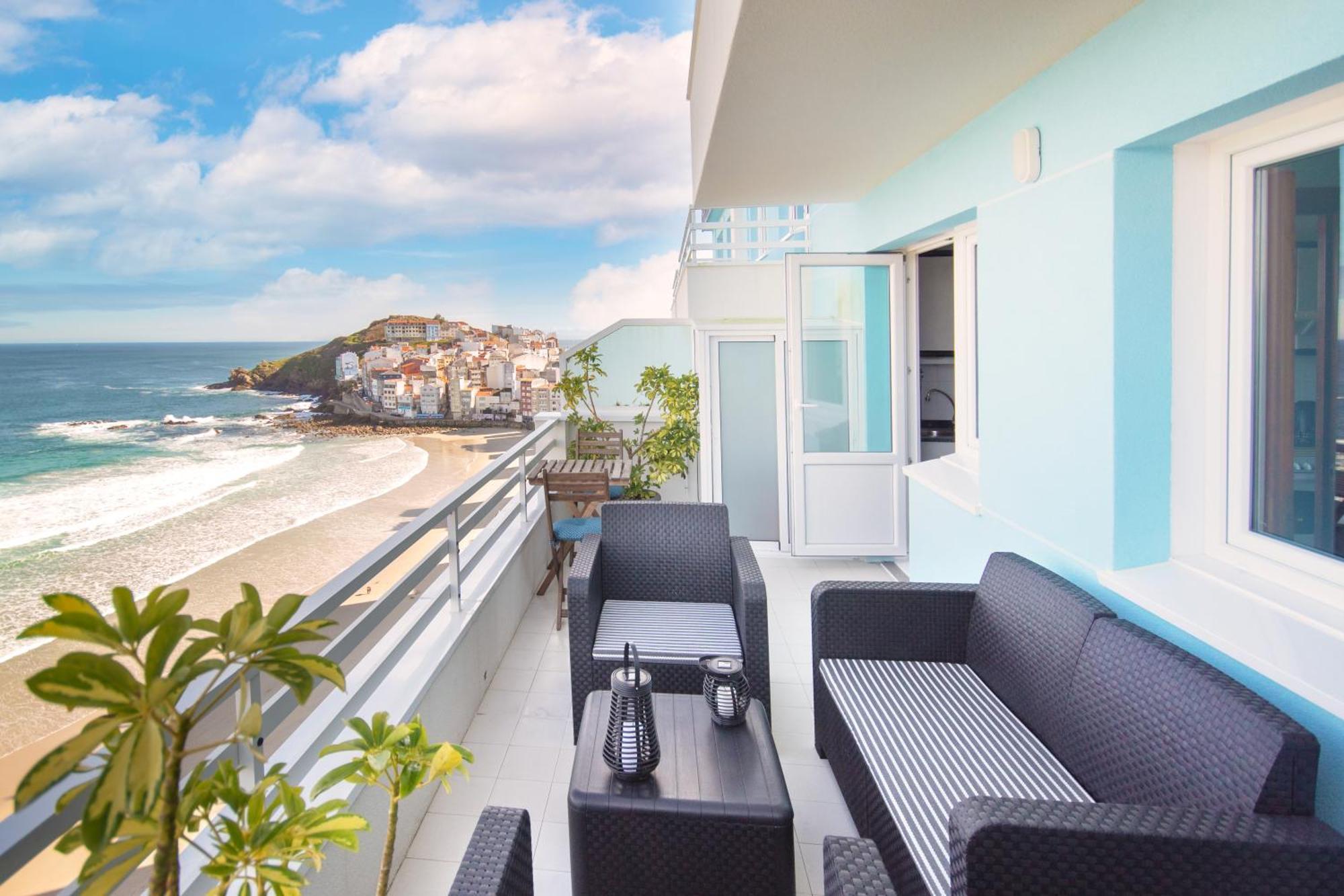 Ag Apartamento Nordes Malpica Primera Linea Playa Exterior photo